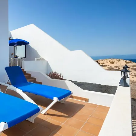 Апартаменты Reyes *